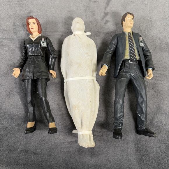 Vintage Topps X Files Comic Books Lot & other Memorabilia 35mm Film Cells Etc - Picture 13 of 16